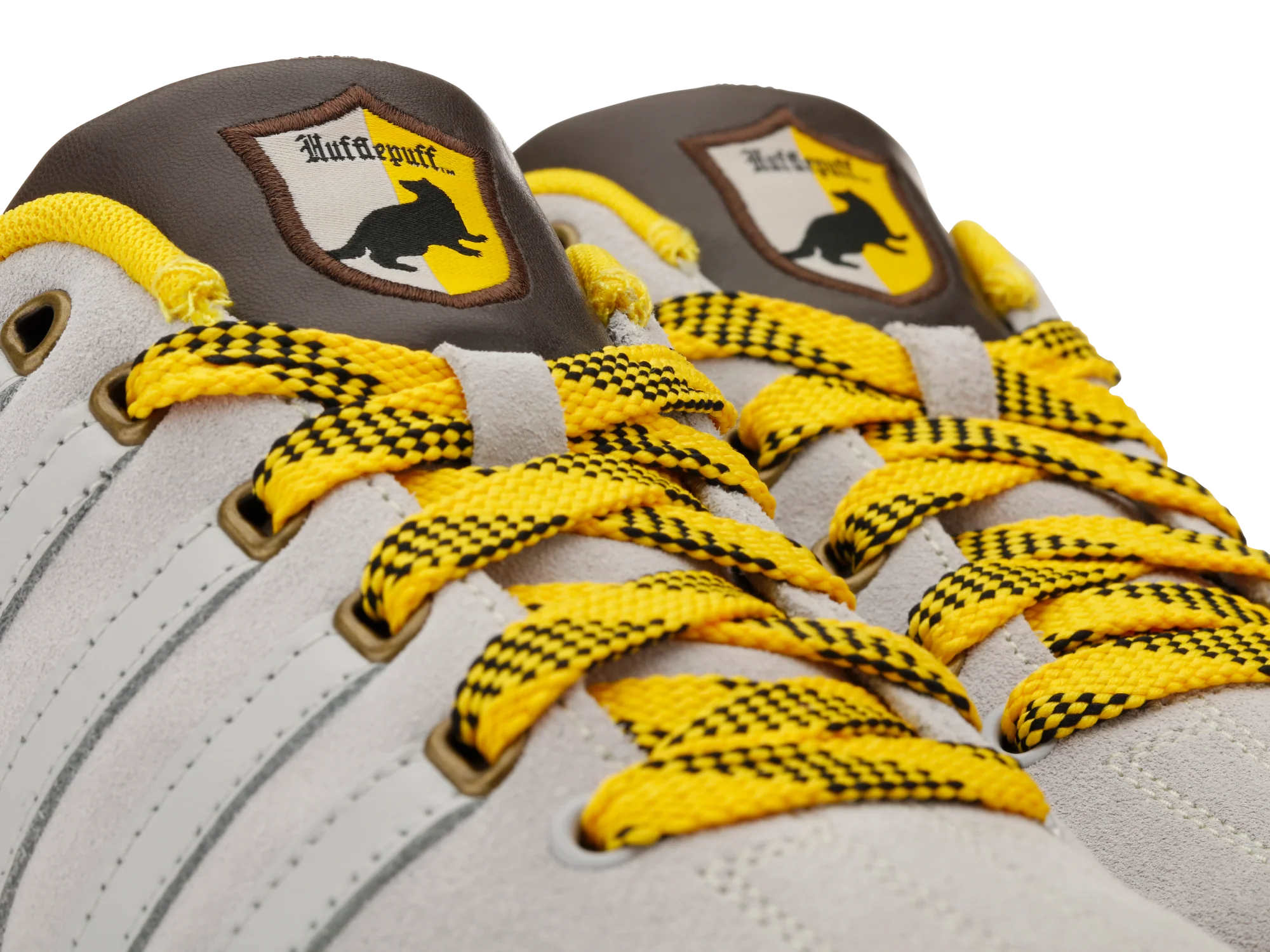 96769-006-M | WOMENS HARRY POTTER X K-SWISS - COURT PRO II | HUFFLEPUFF - Image 4